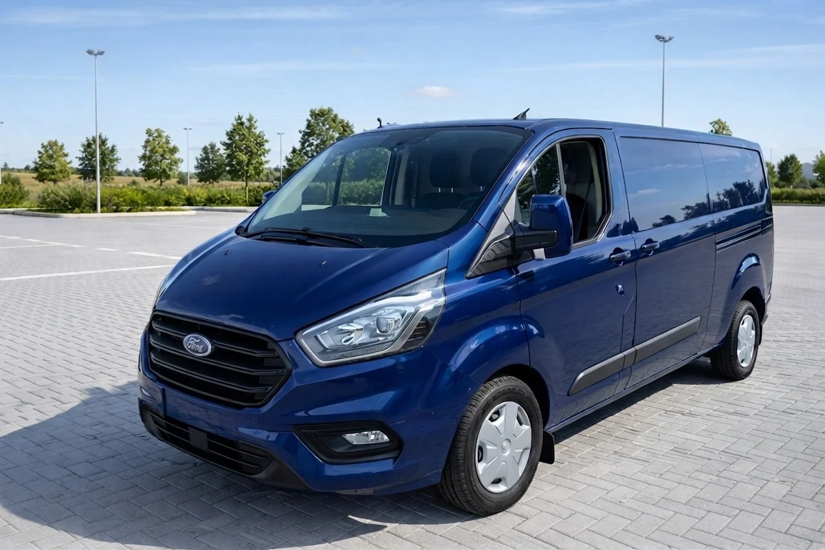 Ford Transit Custom — foto 1