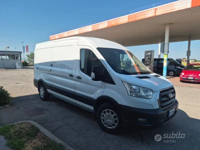 Ford Transit — fotografia 1