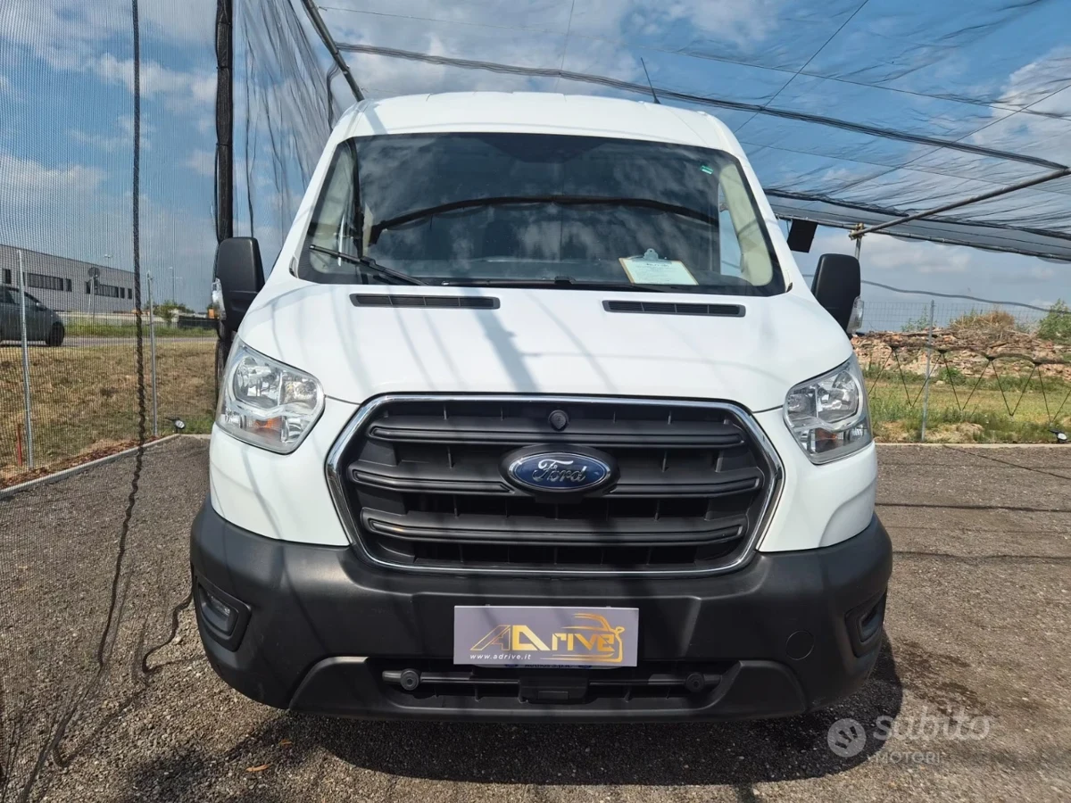 Ford Transit — fotografia 3