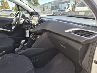 Peugeot 208 – fotografia 6